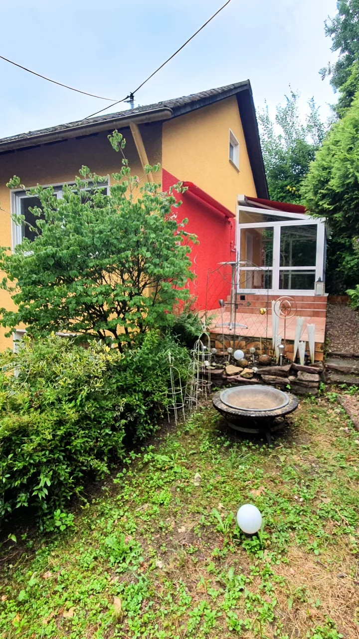 b0b283f1-da7c-48ff-82a2-46c37a11a42c